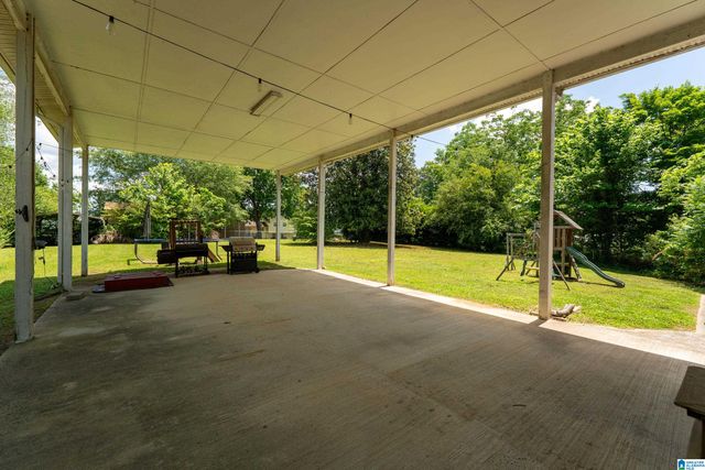 704 HILLTOP ROAD, Warrior, AL 35180