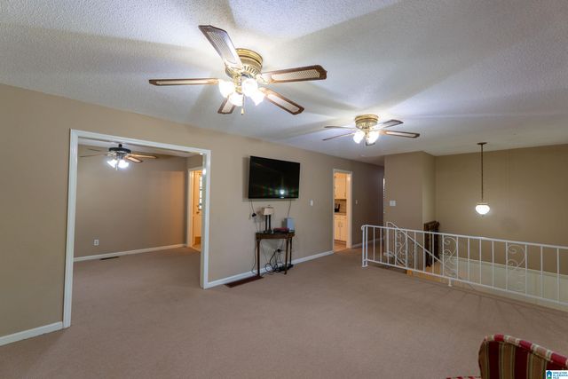 704 HILLTOP ROAD, Warrior, AL 35180