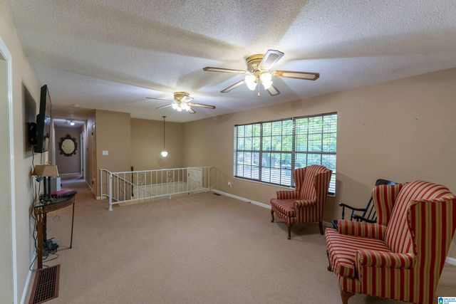 704 HILLTOP ROAD, Warrior, AL 35180