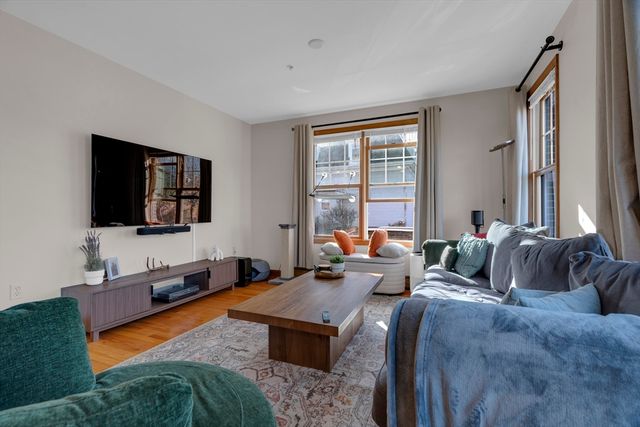 287 Everett St. 1, Boston, MA 02134