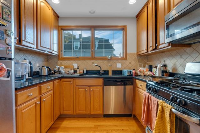 287 Everett St. 1, Boston, MA 02134