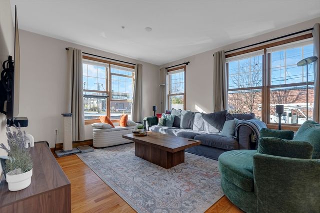 287 Everett St. 1, Boston, MA 02134