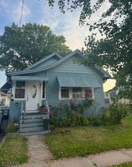 324 Dewitt St, Linden City, NJ 07036