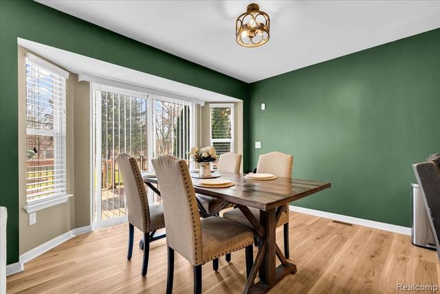 19224 Denby, Redford, MI 48240