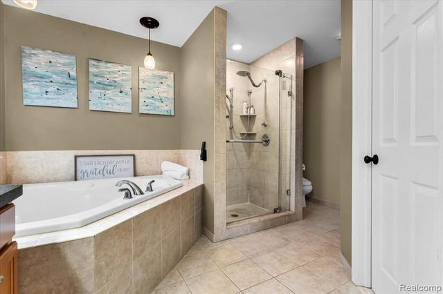 19224 Denby, Redford, MI 48240