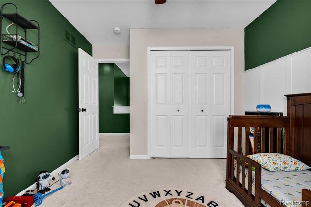 19224 Denby, Redford, MI 48240