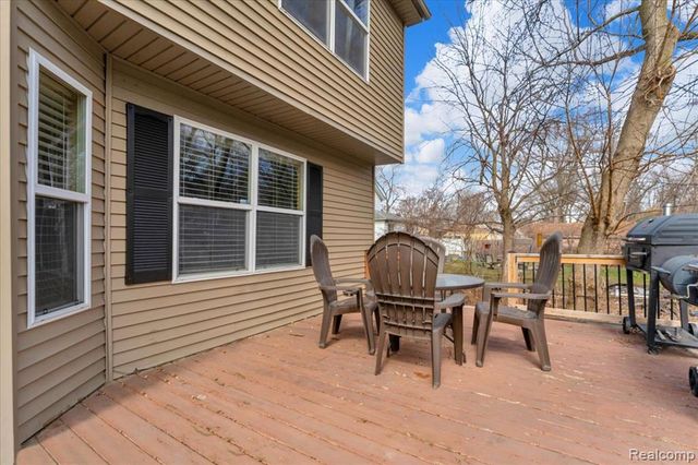 19224 Denby, Redford, MI 48240