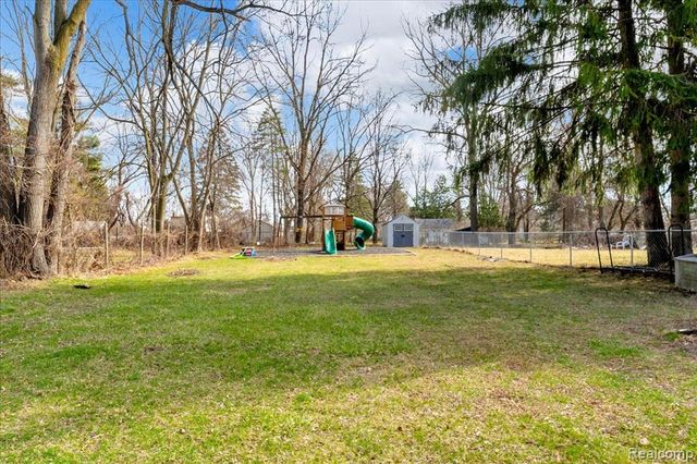 19224 Denby, Redford, MI 48240