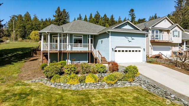 1041 Halsey Drive, Coupeville, WA 98239