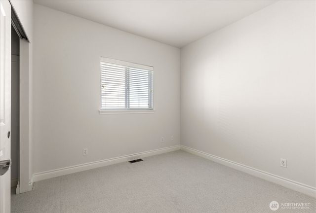 1041 Halsey Drive, Coupeville, WA 98239
