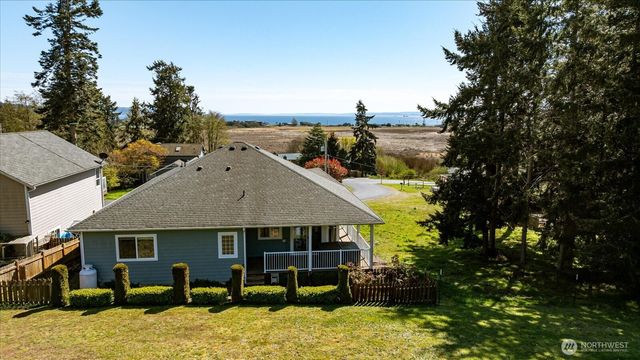1041 Halsey Drive, Coupeville, WA 98239