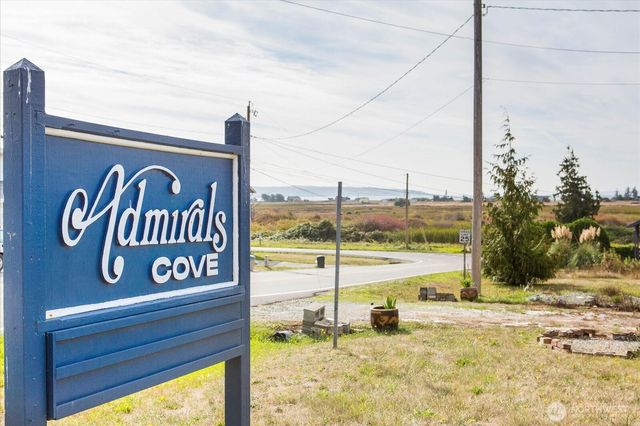 1041 Halsey Drive, Coupeville, WA 98239