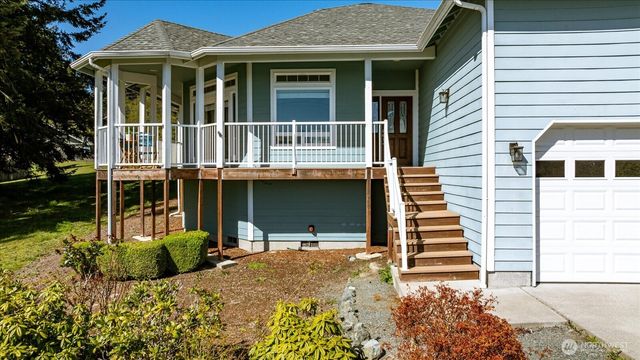 1041 Halsey Drive, Coupeville, WA 98239