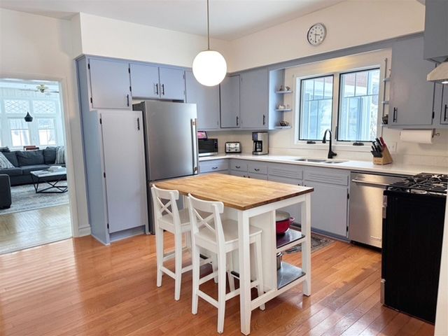 202 Oak Street, South Haven, MI 49090