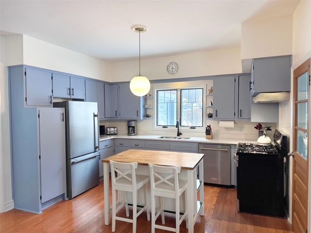 202 Oak Street, South Haven, MI 49090