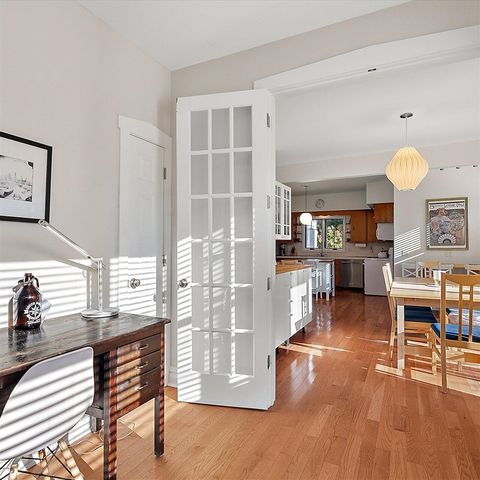 202 Oak Street, South Haven, MI 49090