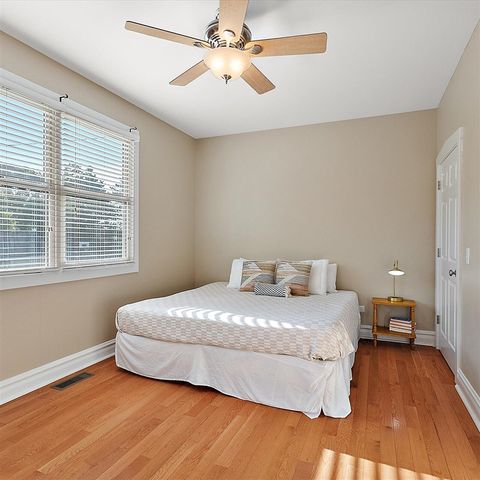 202 Oak Street, South Haven, MI 49090