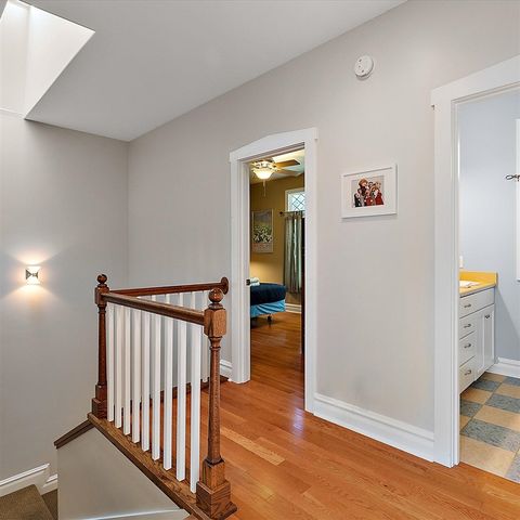 202 Oak Street, South Haven, MI 49090