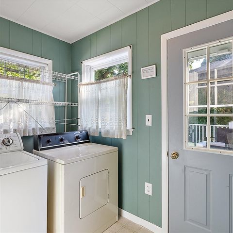 202 Oak Street, South Haven, MI 49090