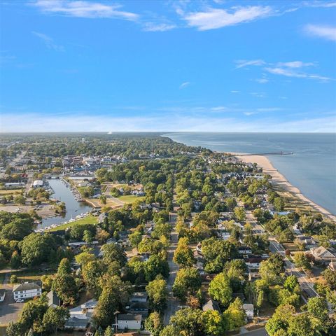 202 Oak Street, South Haven, MI 49090