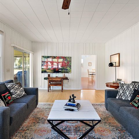 202 Oak Street, South Haven, MI 49090