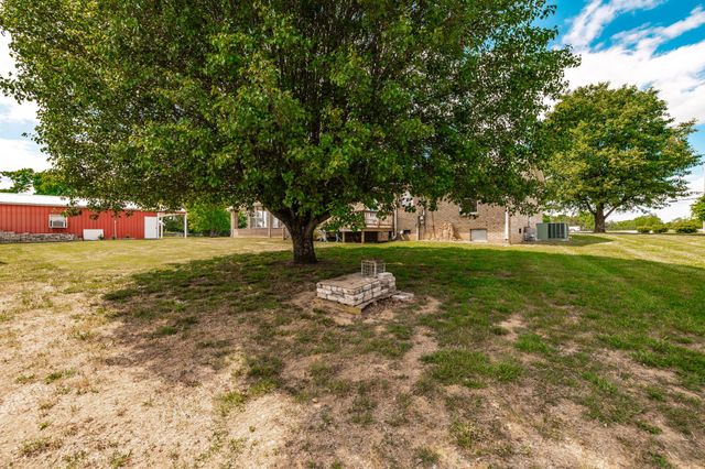 1976 Hartsville Pike, Gallatin, TN 37066