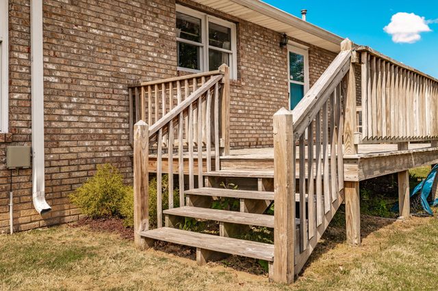 1976 Hartsville Pike, Gallatin, TN 37066