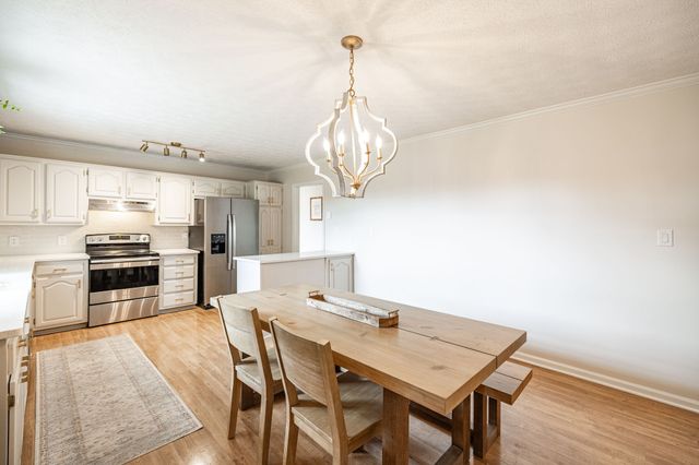 1976 Hartsville Pike, Gallatin, TN 37066