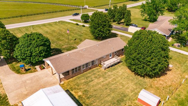 1976 Hartsville Pike, Gallatin, TN 37066