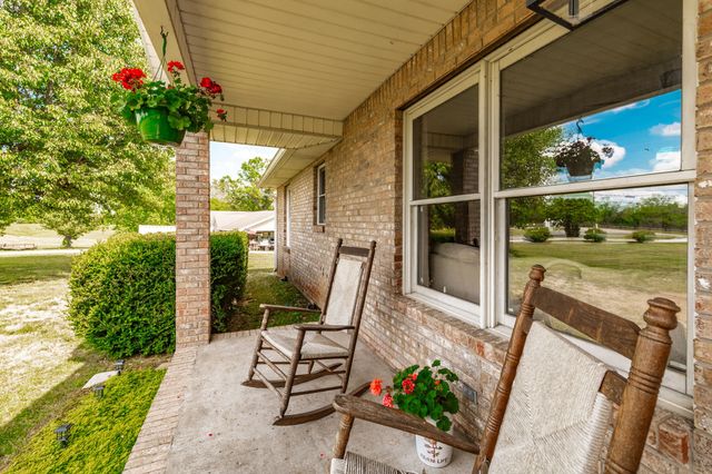 1976 Hartsville Pike, Gallatin, TN 37066