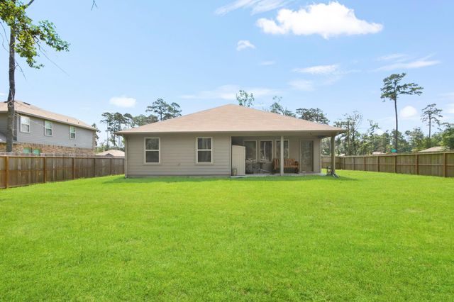 903 Forest View, New Caney, TX 77357