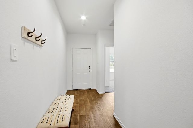903 Forest View, New Caney, TX 77357