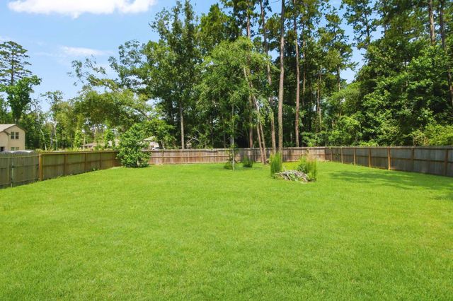903 Forest View, New Caney, TX 77357