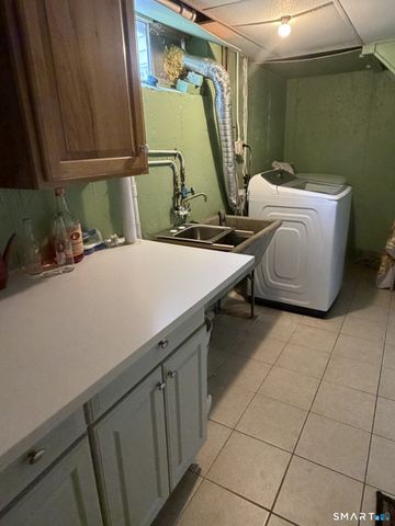 27 Columbus Street, East Hartford, CT 06108