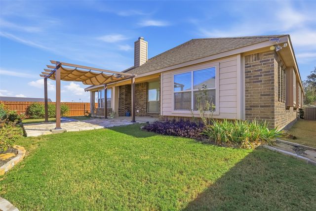 5224 Smokey Ridge Drive, Fort Worth, TX 76123