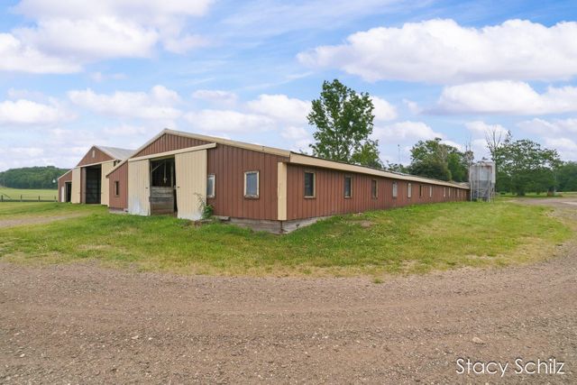 3108 Dumont Road, Allegan, MI 49010