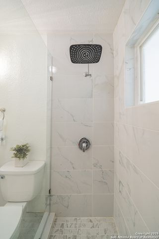 1207 W GERALD A, San Antonio, TX 78211