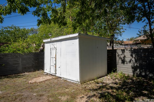 1207 W GERALD A, San Antonio, TX 78211