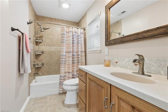 4712 Thresher CT, Virginia Beach, VA 23464