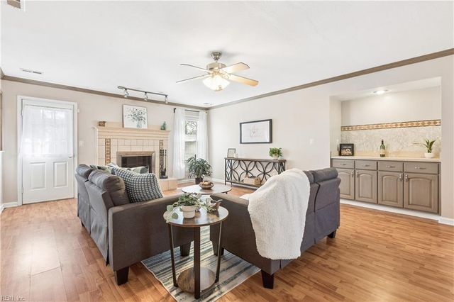 4712 Thresher CT, Virginia Beach, VA 23464