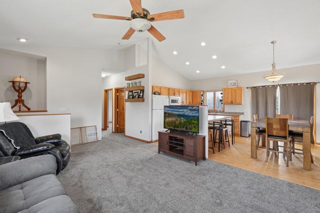 891 170th Avenue, New Richmond, WI 54017