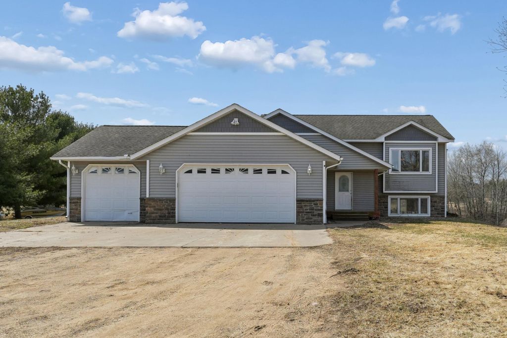 891 170th Avenue, New Richmond, WI 54017
