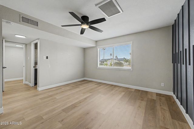 8716 E MITCHELL Drive, Scottsdale, AZ 85251