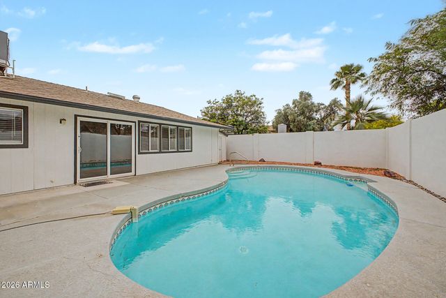 8716 E MITCHELL Drive, Scottsdale, AZ 85251