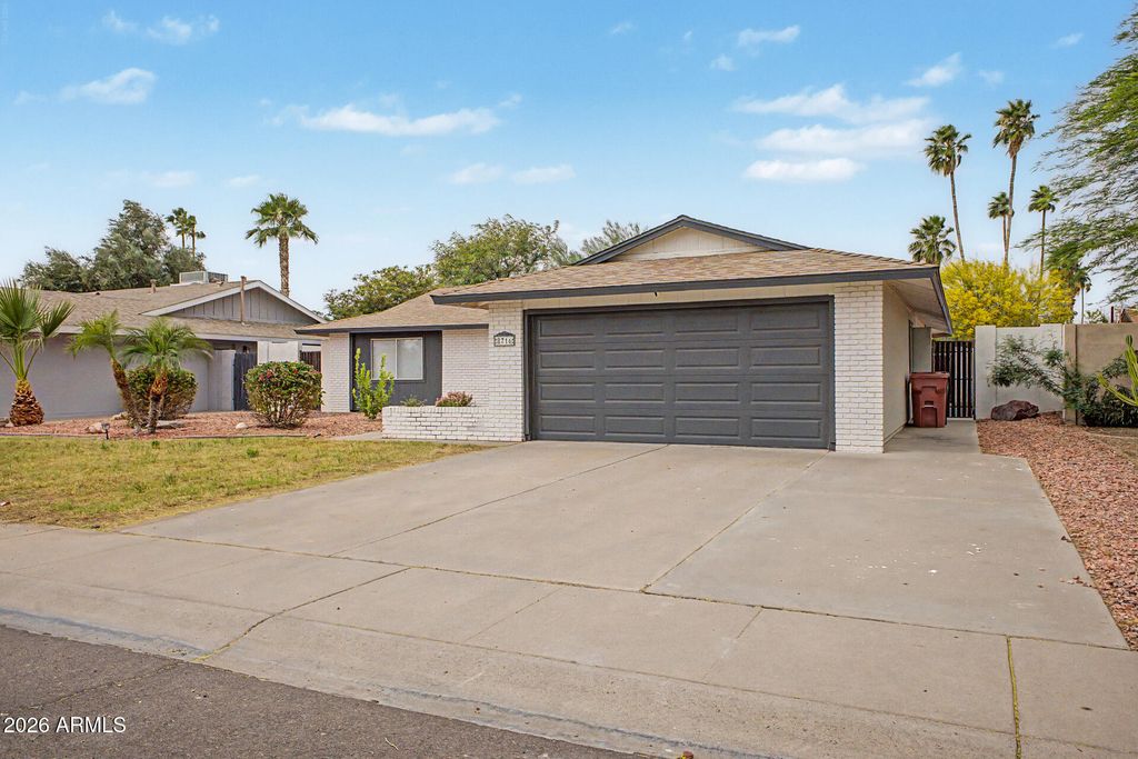 8716 E MITCHELL Drive, Scottsdale, AZ 85251 — photo 4