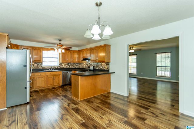 150 HAYDEN SPRINGS ROAD, Hayden, AL 35079