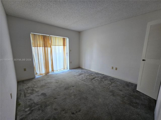 17120 SW 94th Ave 404, Palmetto Bay, FL 33157