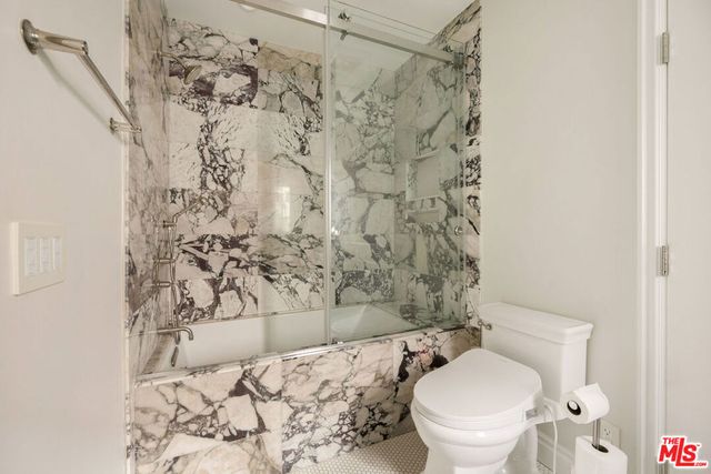 8906 Ashcroft Avenue, West Hollywood, CA 90048