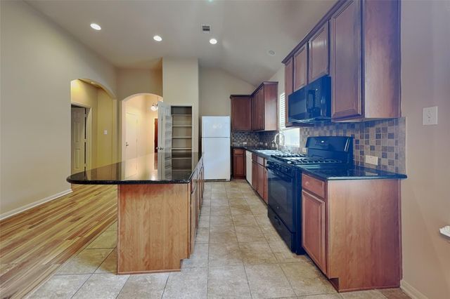 1411 Cameron Park Lane, Spring, TX 77386