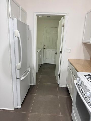 6418 Grosbeak Court, Hobart, IN 46342
